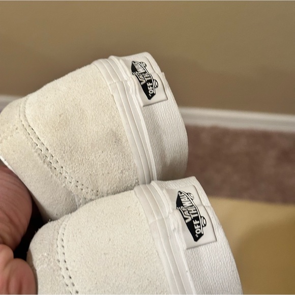 White Suede Marshmallow Old Skool Zip Shoes - Size 6 Men/7.5 Women - Picture 5 of 5